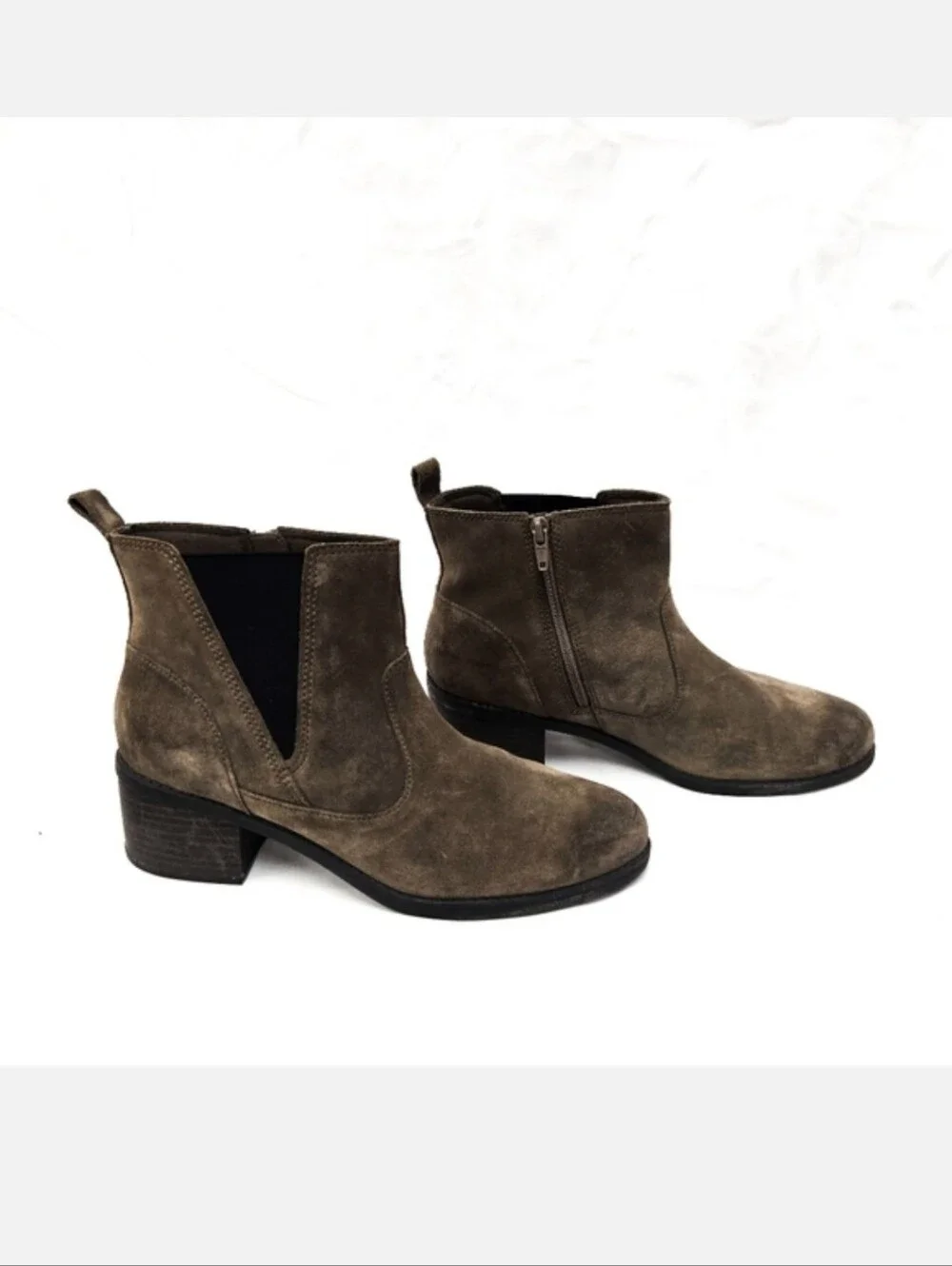 Clarks NEVELLA Bell Suede Chelsea Boots in Taupe Brown